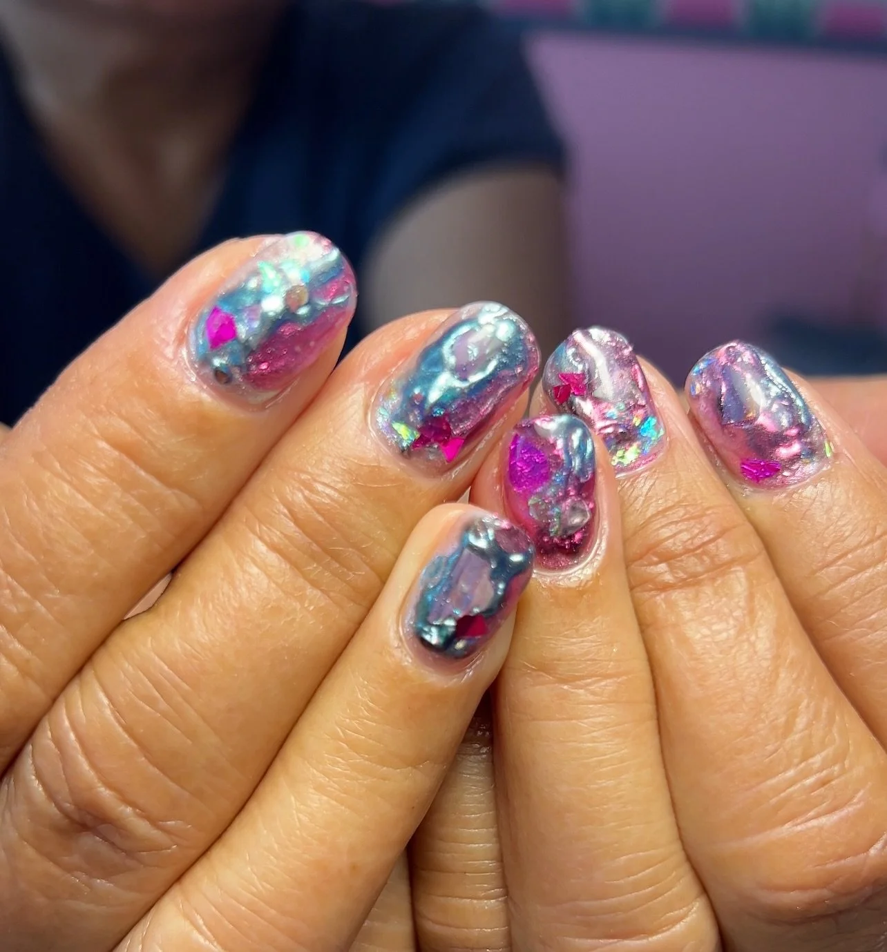 Here to mix textures and colours! Layering is what we love to do. Book a level 3 nail art option with your next manicure and let us paint you tiny masterpieces 🎨💅🏻