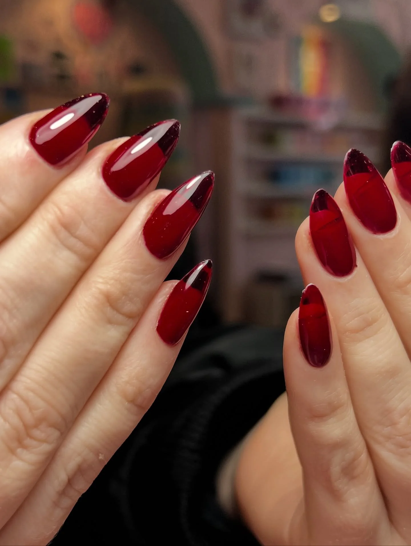 Red jelly just hits different 🔥
Choose gel-x extensions or Hard gel extensions to get that look!