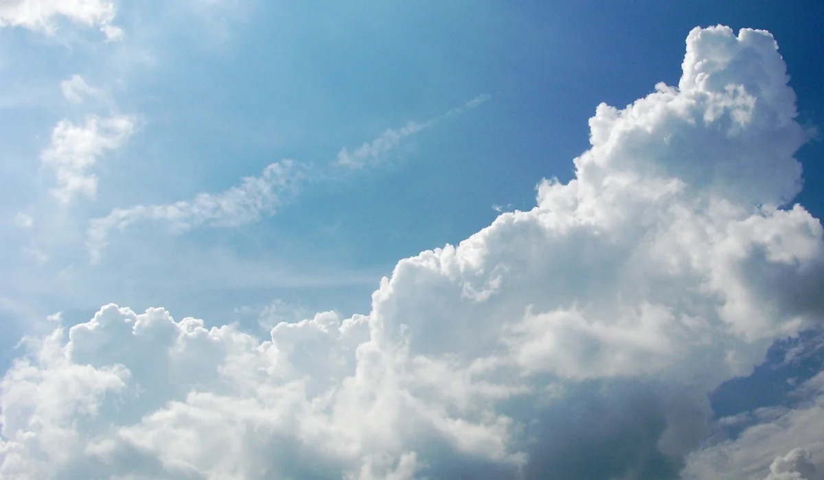 Clouds_by_coldhunter.jpg