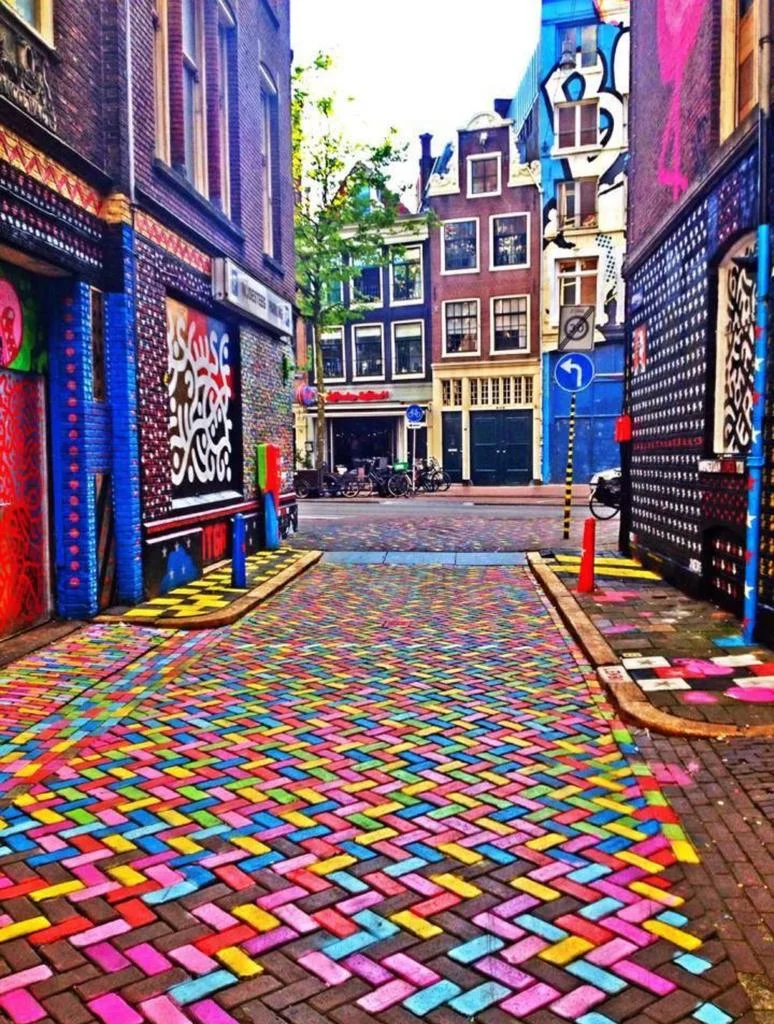 Spuistraat Squats.jpg