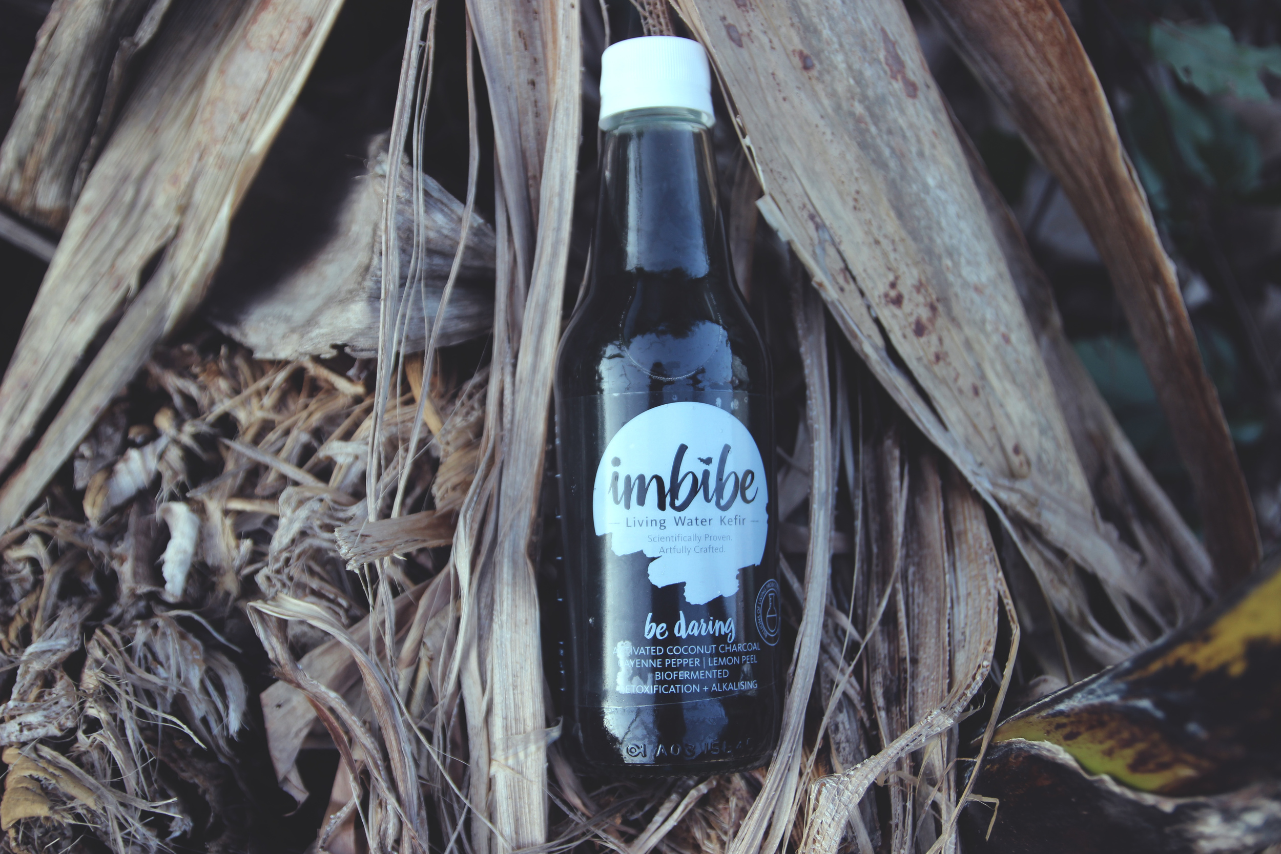 Be Daring: This is the drink that will have all eyes on you! The rich black colour comes from the use of activated coconut charcoal, and the drink is flavoured with lemon and punchy cayenne. We absolutely loved this flavour, it's a sugar free lemonade with a grown up kick to it. 