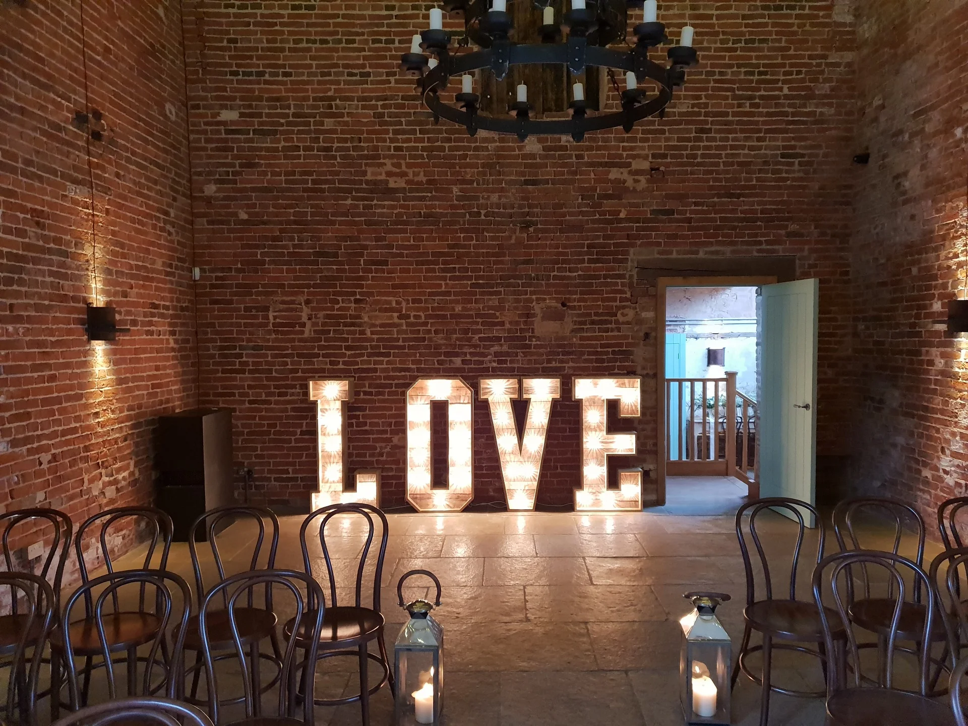 LED LOVE LETTERS FOR HIRE IN YORKSHIRE AND NOTTINGHAMSHIRE