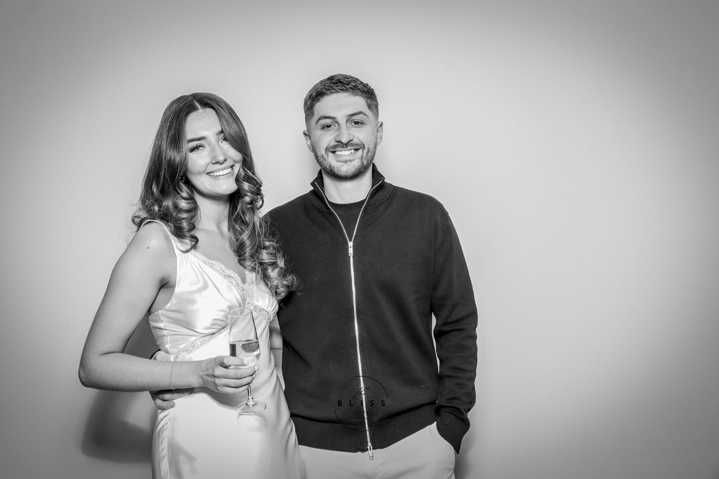 ✨ What a night! ✨
We had the absolute pleasure of celebrating Emily &amp; Jack&rsquo;s engagement at the beautiful @sheepfoldsstables 🥂💍

Big congratulations to the future Mr &amp; Mrs &ndash; the countdown is officially on! 💕

#EngagedLife #Sheep