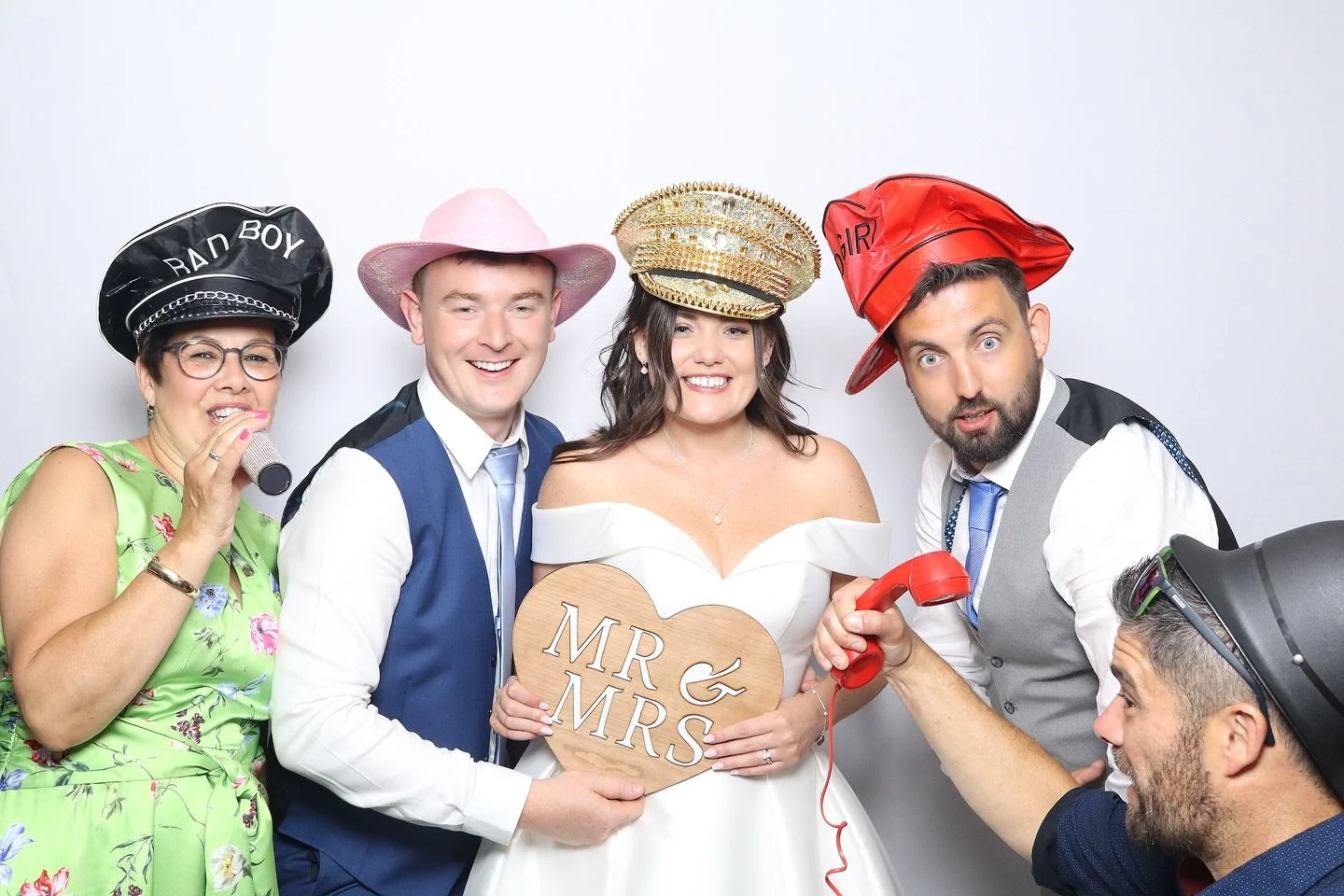 🥂 Congratulations to Jack &amp; Hannah who celebrated their wedding at @the_nottinghamshire 
 🤍 Our Icon Booth was the perfect addition to an incredible day. 📸✨

#weddingphotobooth #photoboothfun #weddingentertainment #ukweddings #weddinginspo #gu