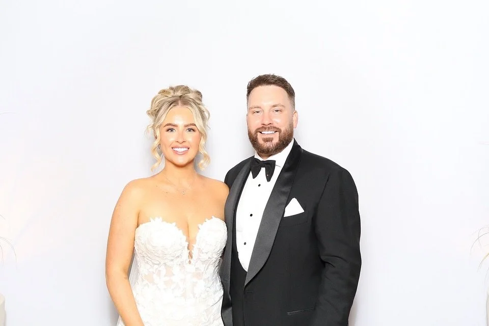 Congratulations Chloe &amp; Wesley! 🥂✨
What an amazing day celebrating your wedding at the beautiful @bawtry_hall 🤍

It was such a joy to be part of your special day and capture so many smiles, laughs, and unforgettable memories. We hope you enjoye