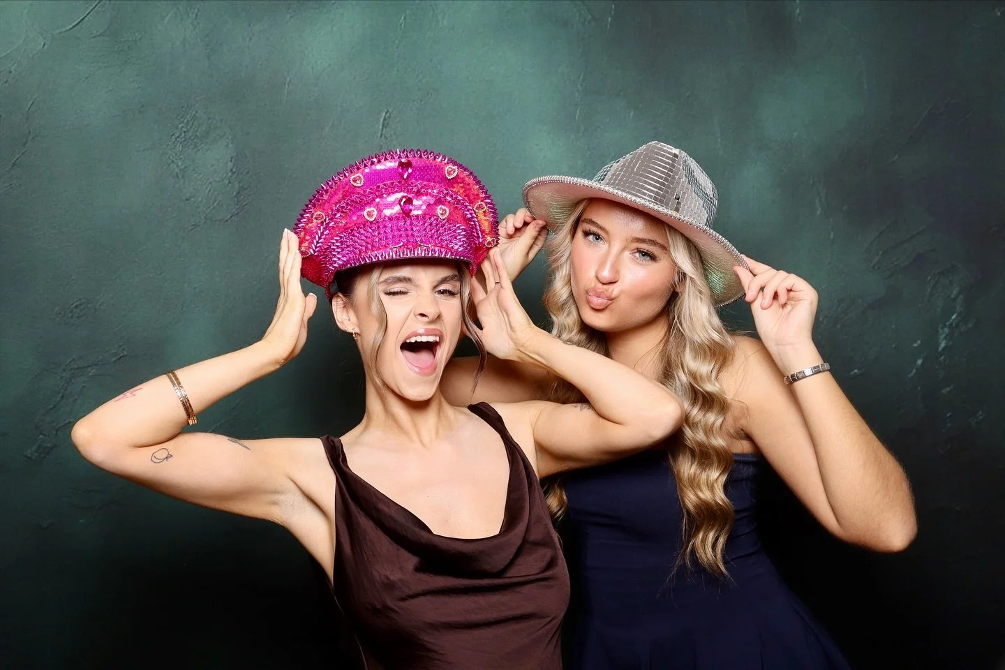 New backdrop alert 👀✨

We&rsquo;re obsessed with how good this one looks in photos &mdash; ready for your next event?

#BlissBooth #EventGoals #PhotoBoothBackdrop #nottinghamevents #nottinghamweddings #sheffieldevents #sheffieldwedding