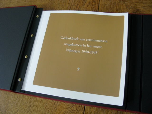 Plaquette 3.jpeg