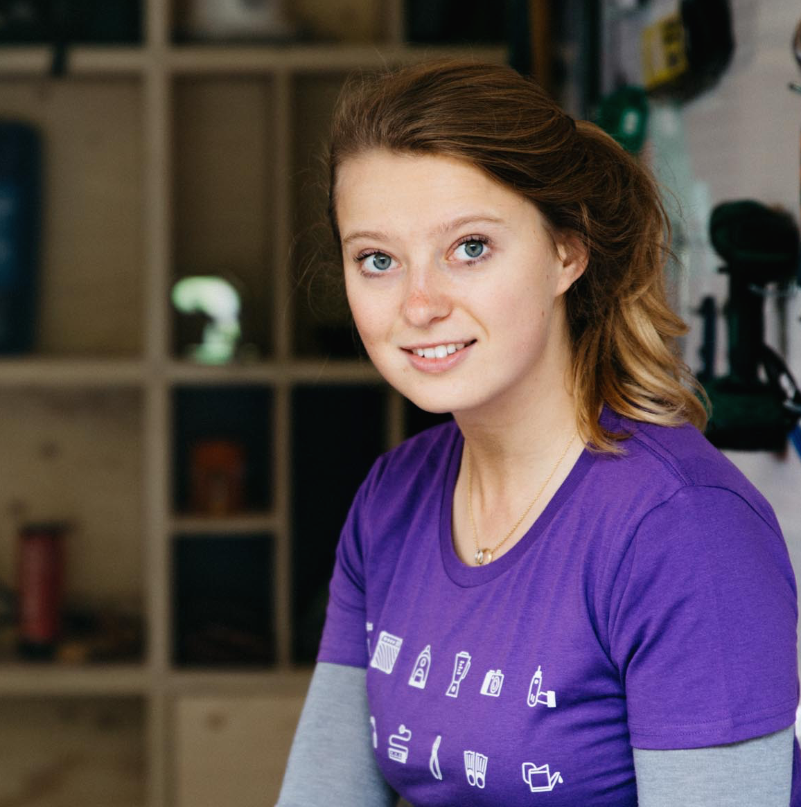 Rebecca Trevalyan Co-founder, Partnerships rebecca@libraryofthings.co.uk LinkedIn