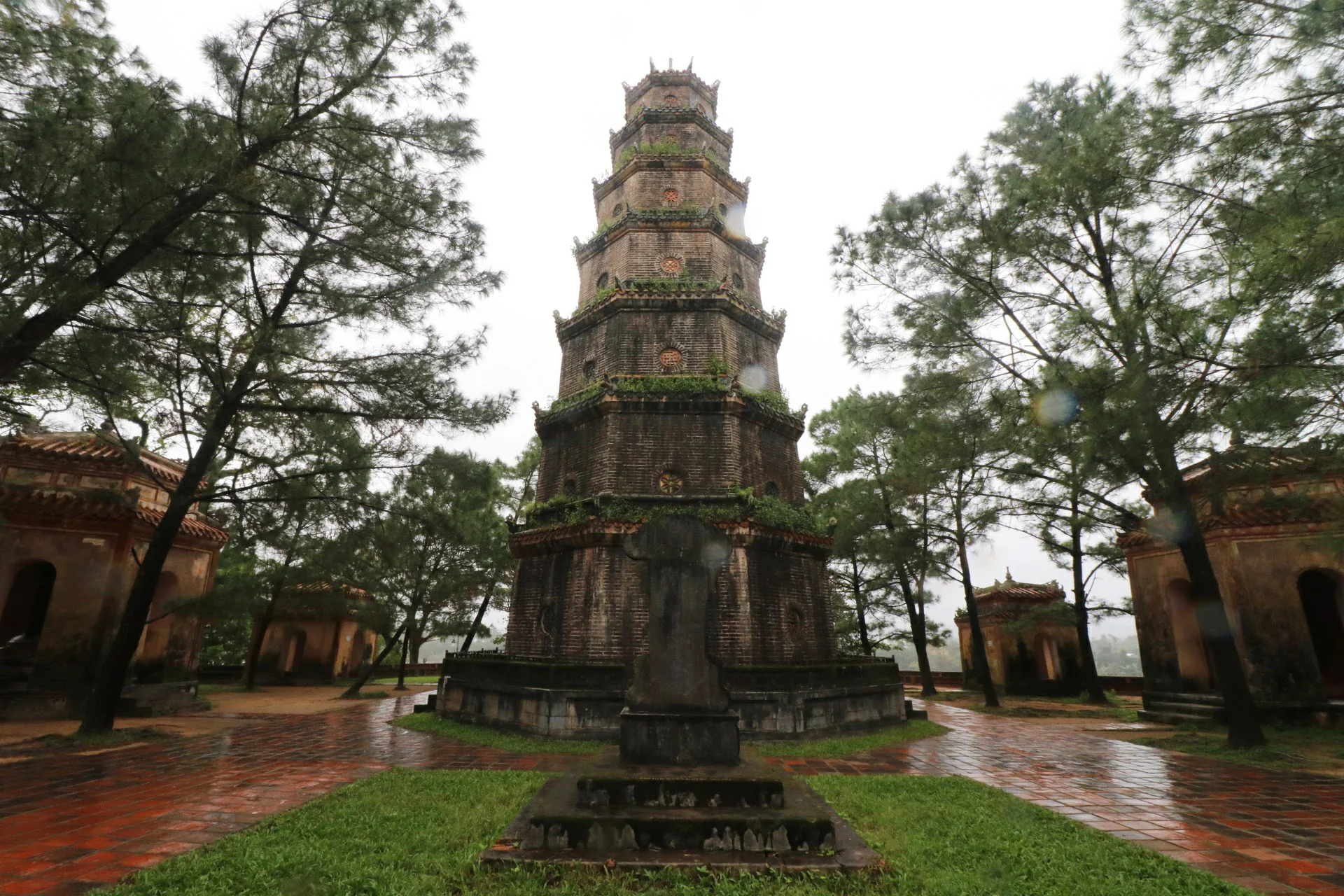 Thien Mu Pagoda