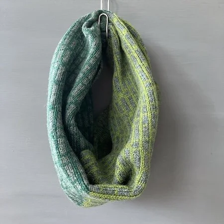 croissant_lambswool_short_cowl_cossack_peacock_moss.jpeg