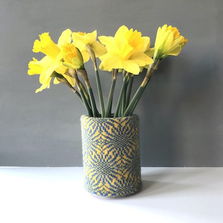 ukraine_lambswool_vase_yellow_blue.jpeg