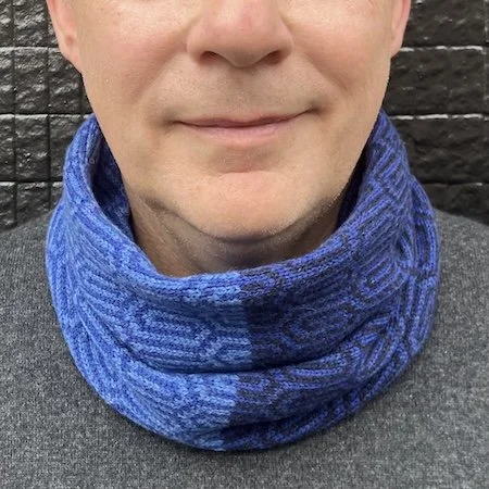 paperclip_lambswool_short_cowl_navy_persian_river.jpeg