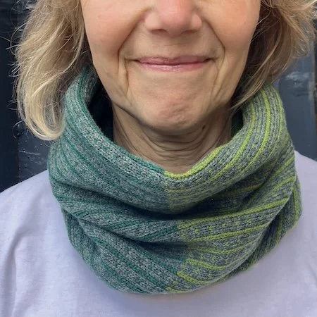cicatrix_lambswool_short_cowl_cossack_peacock_moss.jpeg