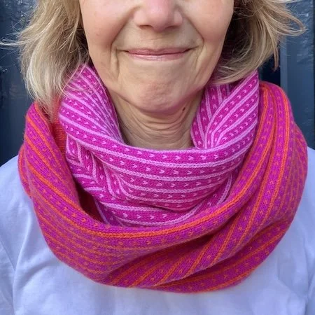 cicatrix_lambswool_long_cowl_inferno_magenta_showbiz.jpeg