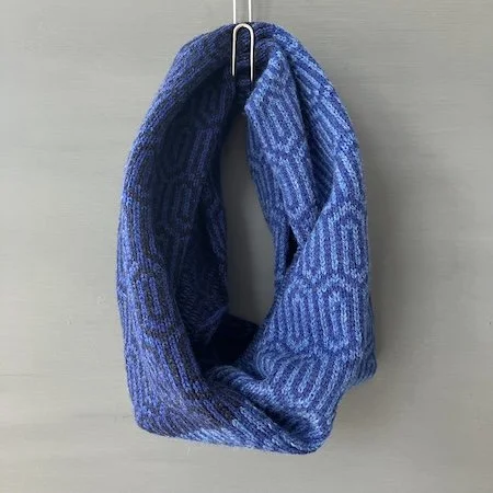paperclip_lambswool_short_cowl_navy_persian_river.jpeg (Copy)