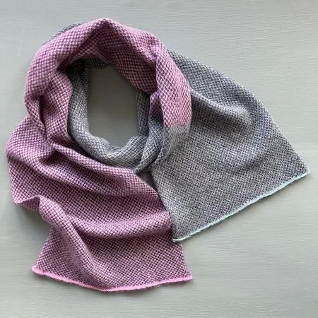 spot_cashmere_short_scarf_heather_sweetpea_caspian.jpeg