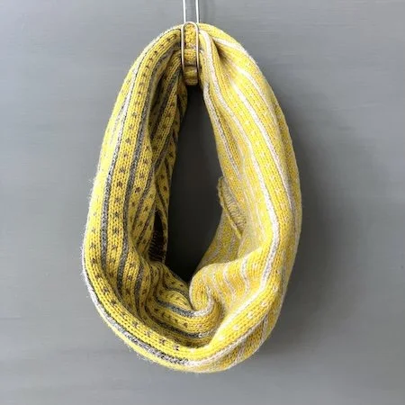 cicatrix_lambswool_short_cowl_midgrey_piccalilli_grey.jpeg