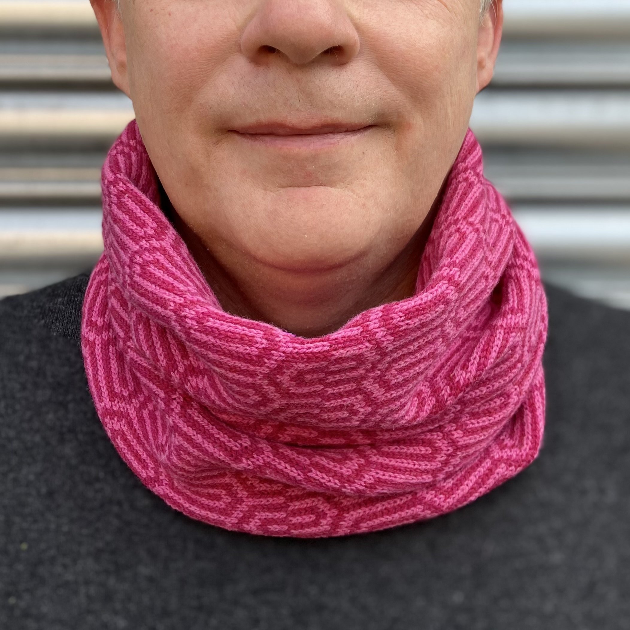 paperclip_lambswool_short_cowl_cabaret_vegas.jpeg