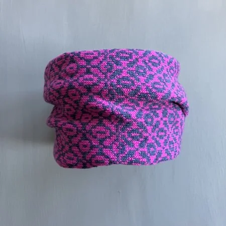 glasgow_lambswool_short_cowl_magenta_rhapsody.jpeg