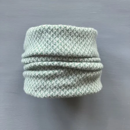 harris_cashmere_short_cowl_sage_silver.jpeg