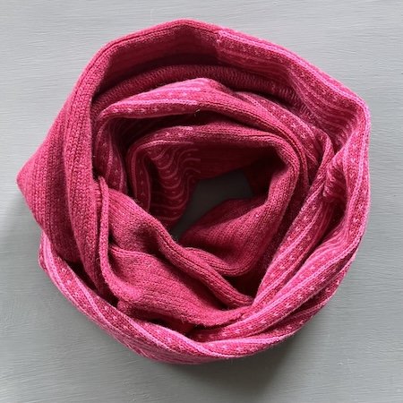 cicatrix_lambswool_long_cowl_rosehip_vegas_cabaret.jpeg