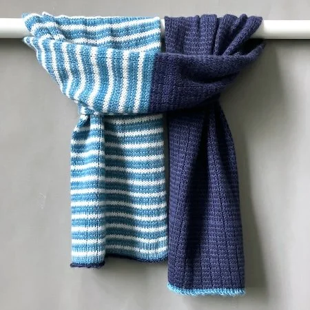 rib_striped_cashmere_dark_blue_turquoise_white.jpeg