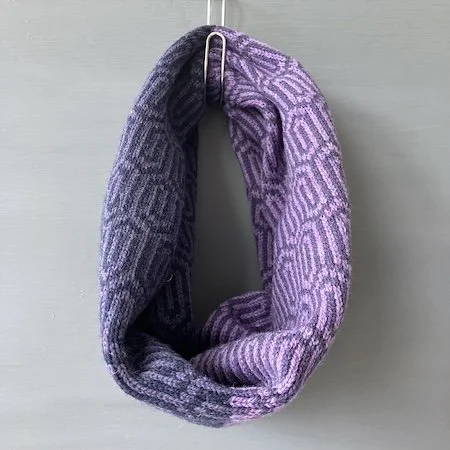 paperclip_lambswool_short_cowl_navy_thunder_clematis.jpeg