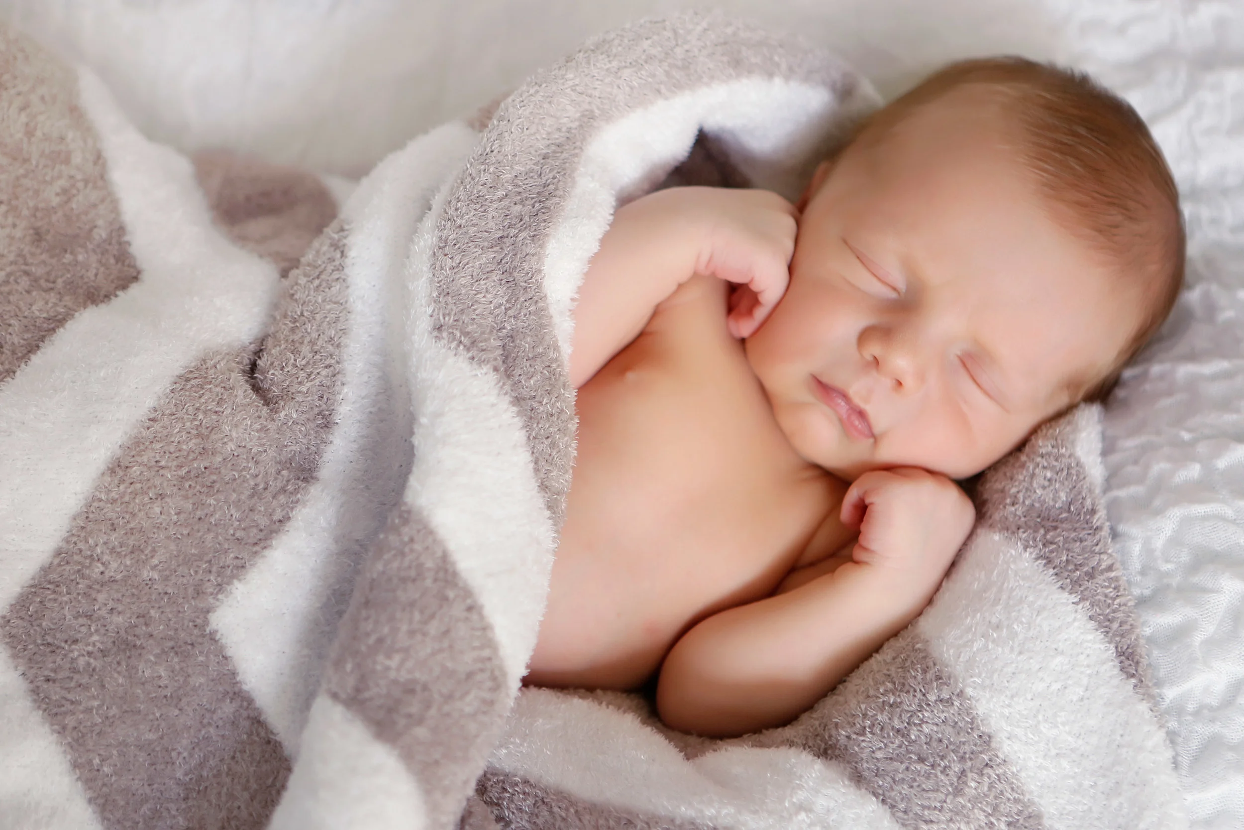 Byron-Newborn_0032.jpg