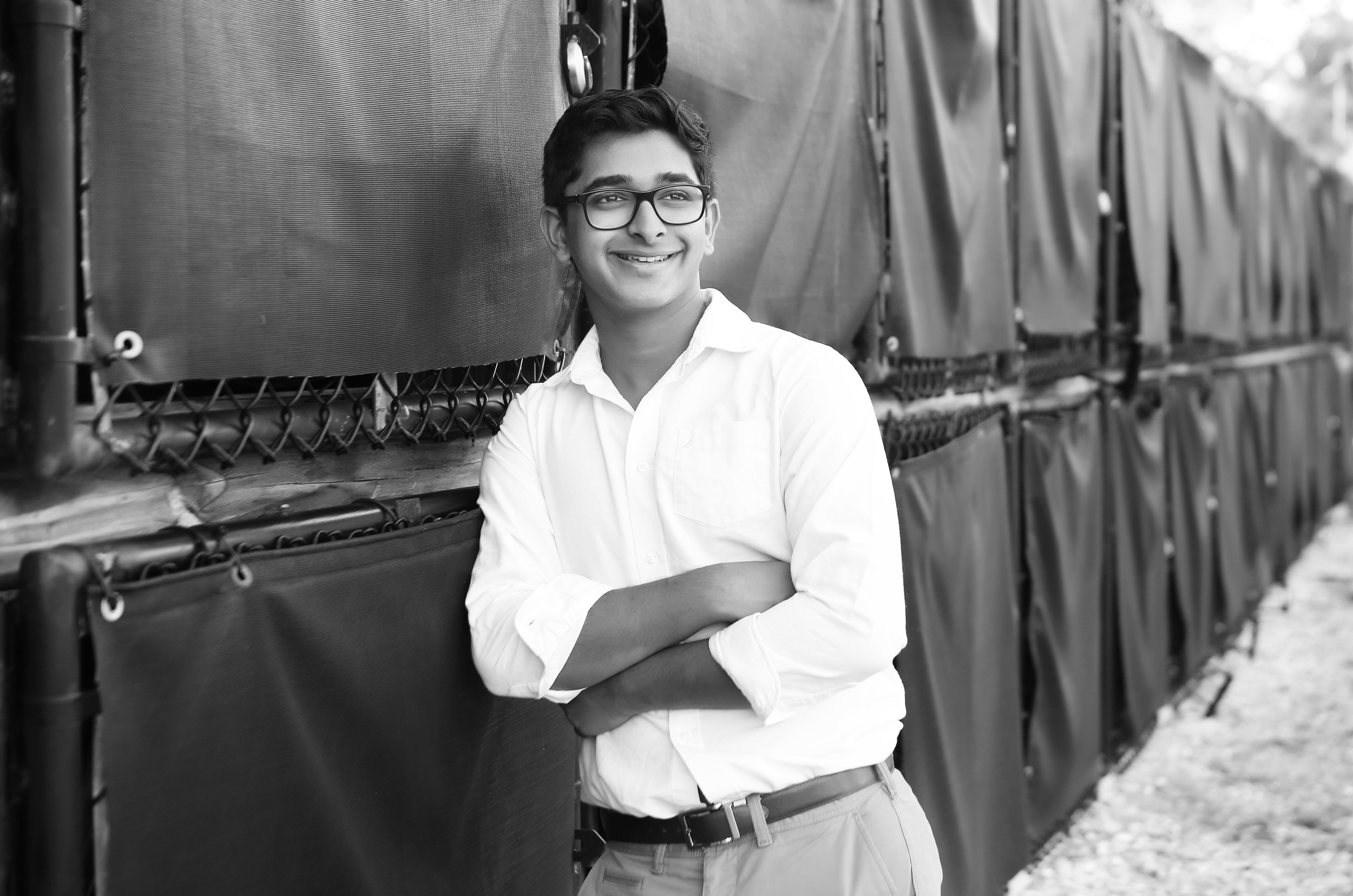 Rishab Senior Photos_0038.jpg