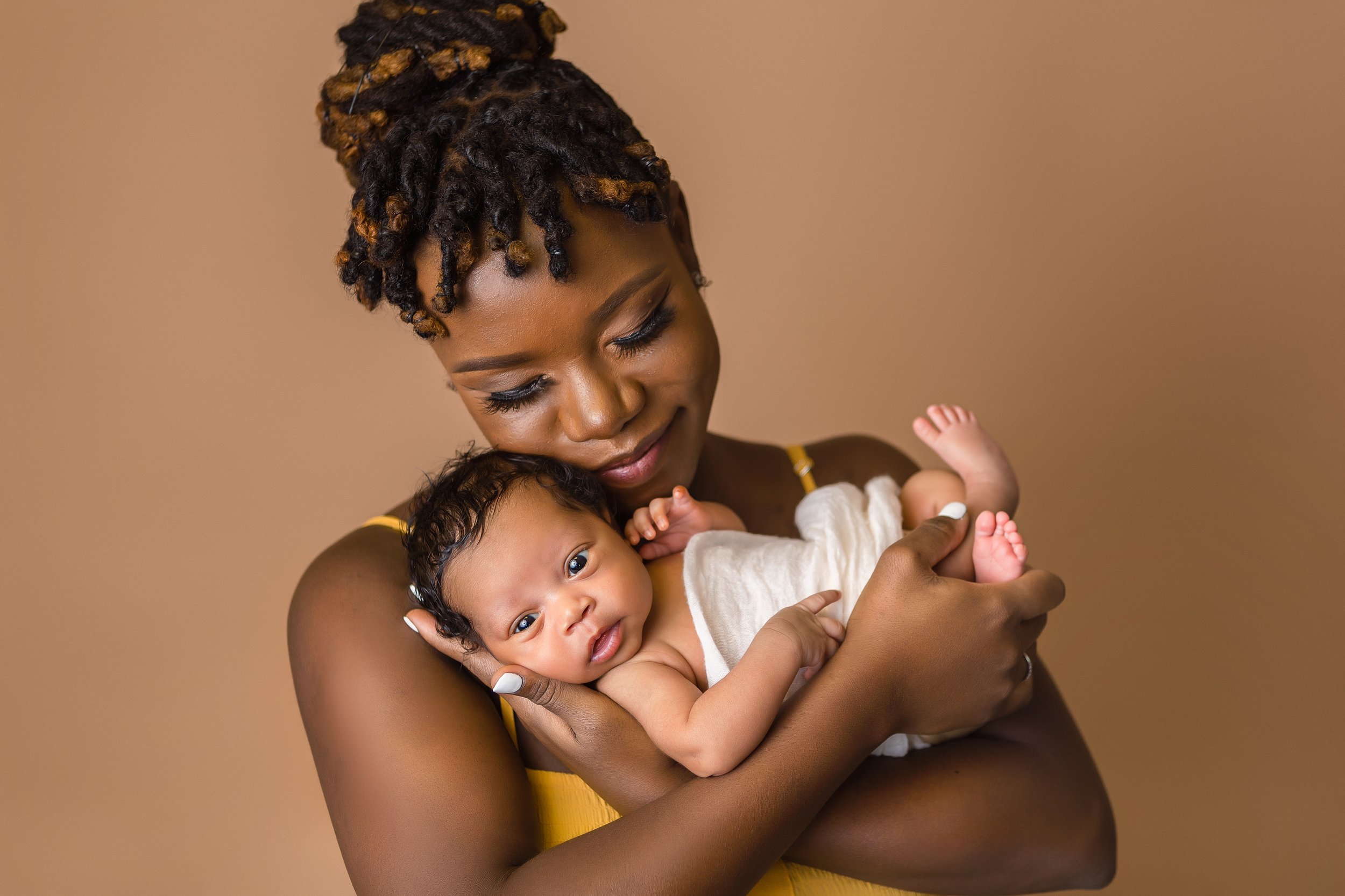 Prado Newborn Session-10.jpeg