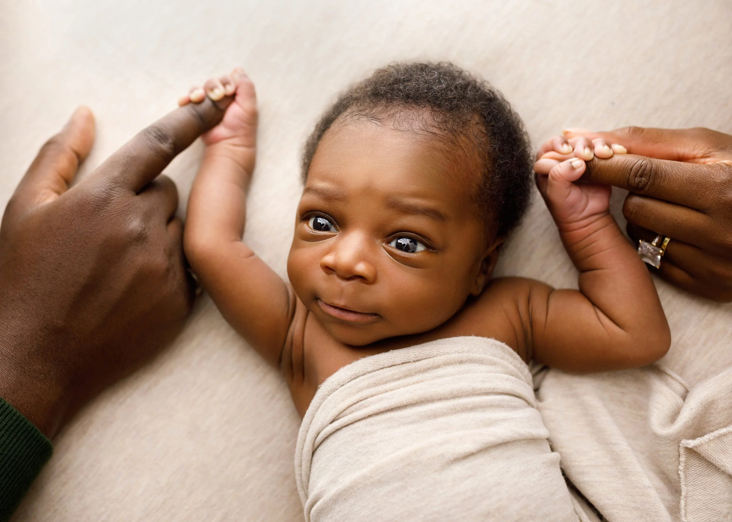 Kab Newborn 2023_Candid Frames Photography-13.jpg