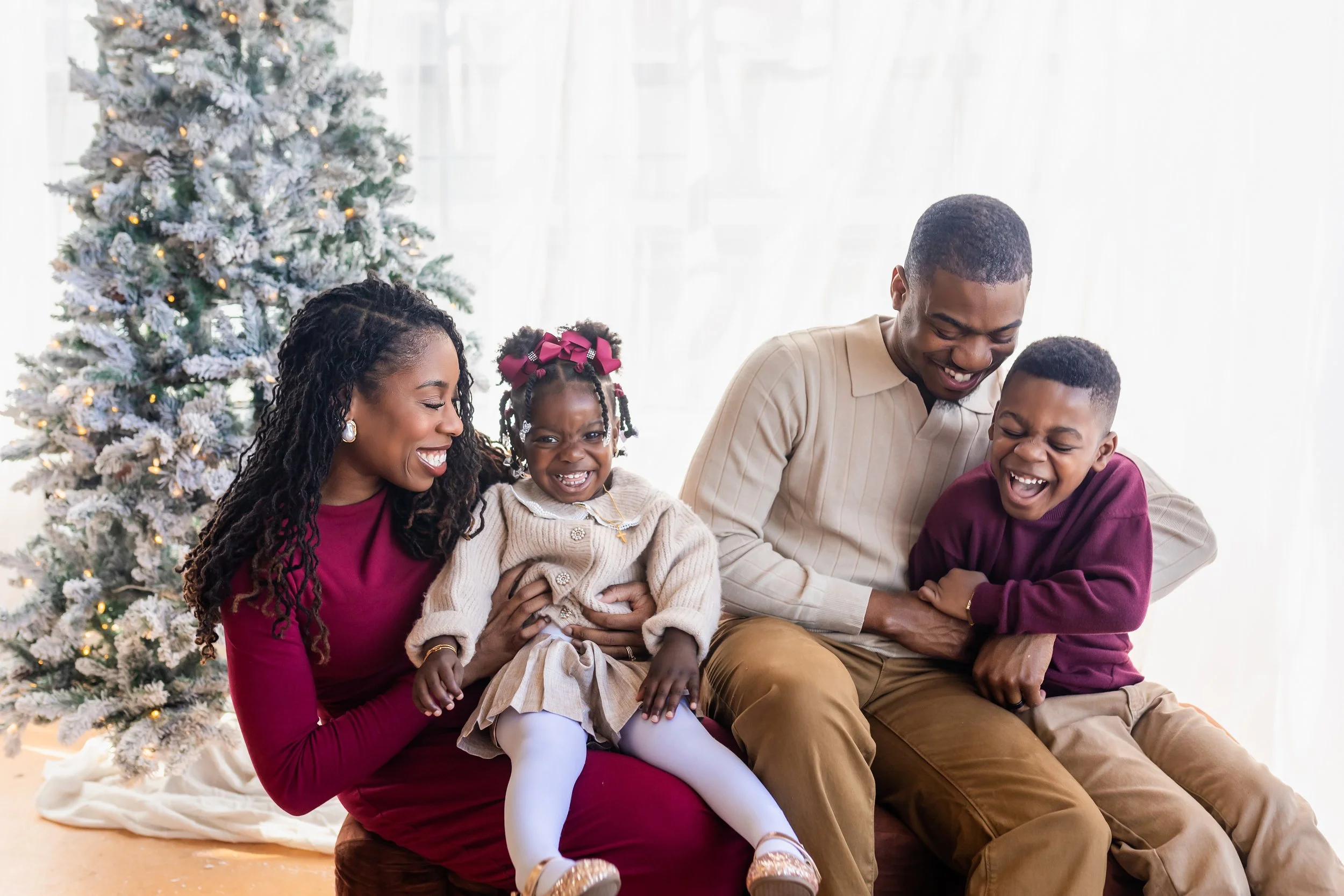 Holiday-Family-Atlanta-Photography-Session-Bash2025-5.jpg