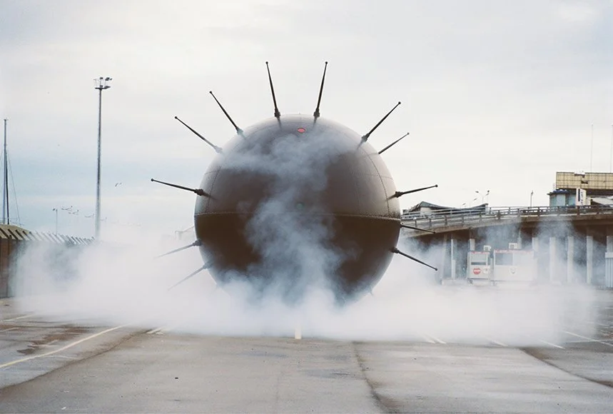 The New Order - Broadcasting 02.jpg