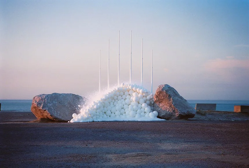 The New Order - Broadcasting 04.jpg