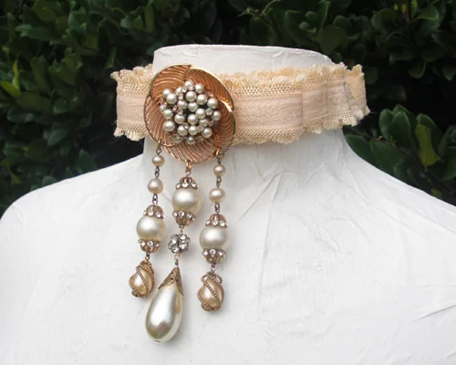 ADORN by Samouce_Victorian silk jacqaurd ribbon 50s faux pearl choker.jpg