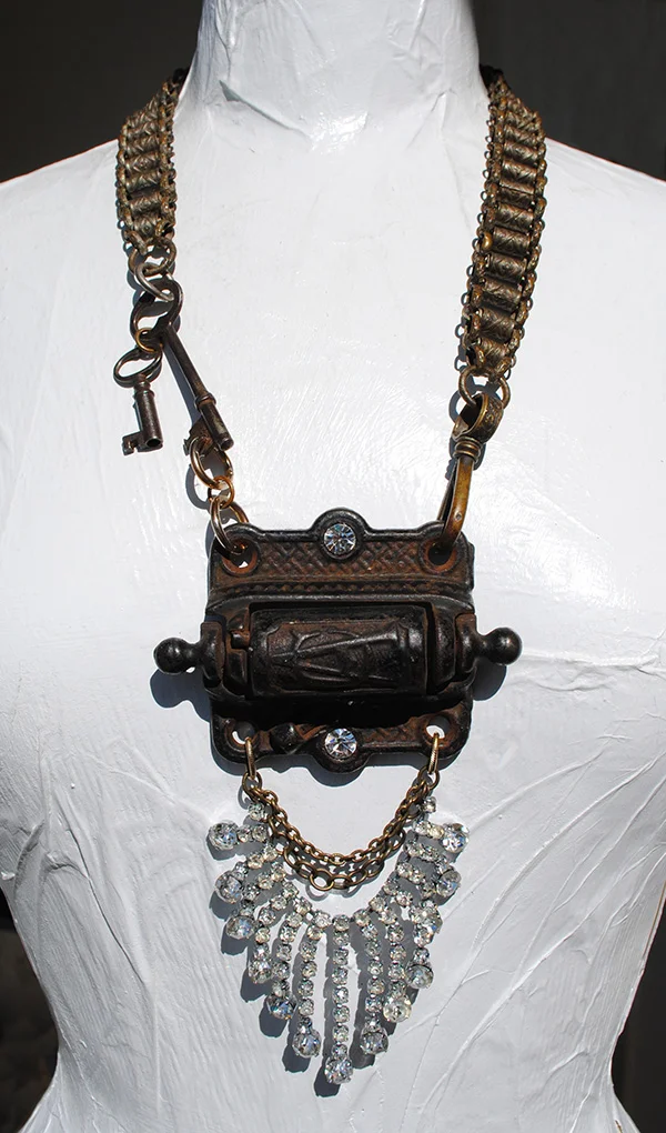 adorn by samouce_antique iron hinge regalia chain rhn necklace.jpg
