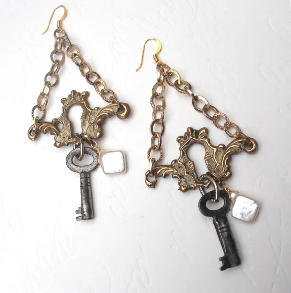 adorn jewelry ah new_antique dresser keyhole key pearl earrings.jpg