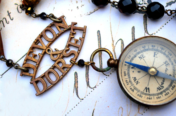 adorn by samouce_Deven & Dorset compass necklace4.jpg