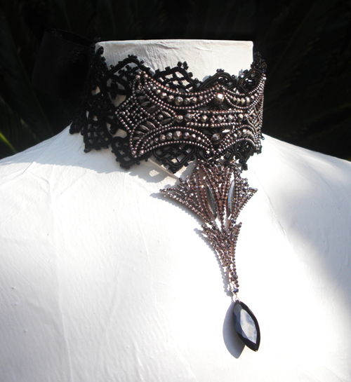 ADORN+by+Samouce_Victorian+French+cut+steel+dress+buckle+brooch+black+jet+beaded+choker_dt.jpg