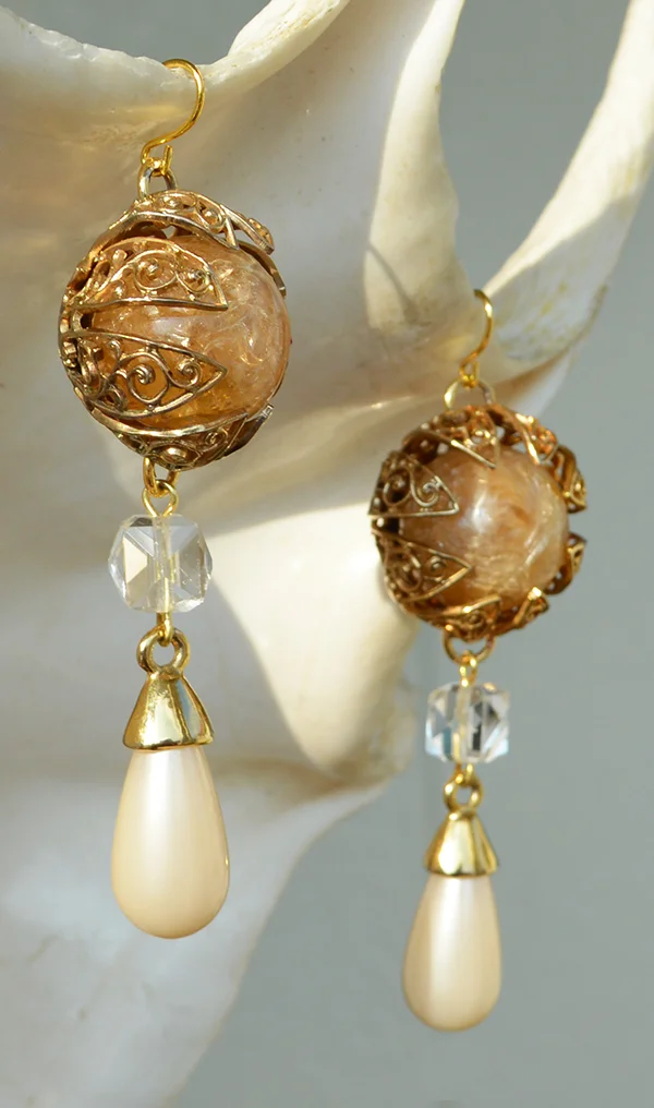 Vintage Romance earrings2.jpg
