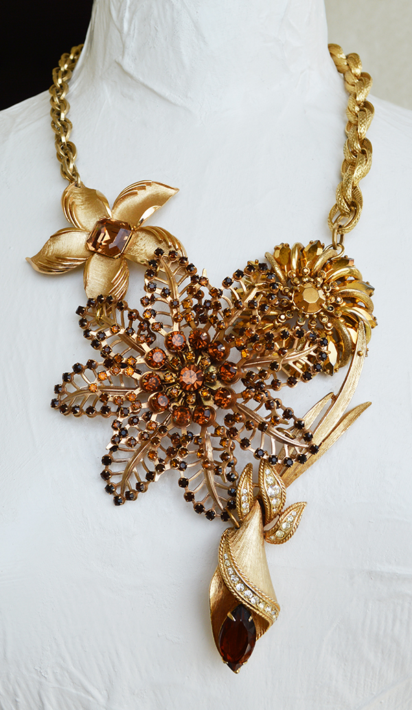 adorn by samouce_amber rhn goldtone flower brooch necklace5.jpg