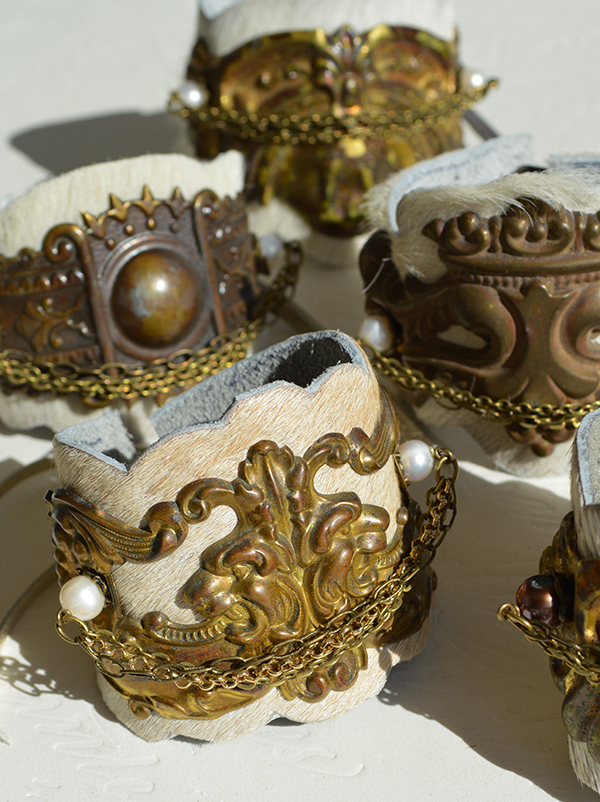 adorn by samouce_white cowhide pull plate cuffs2.jpg