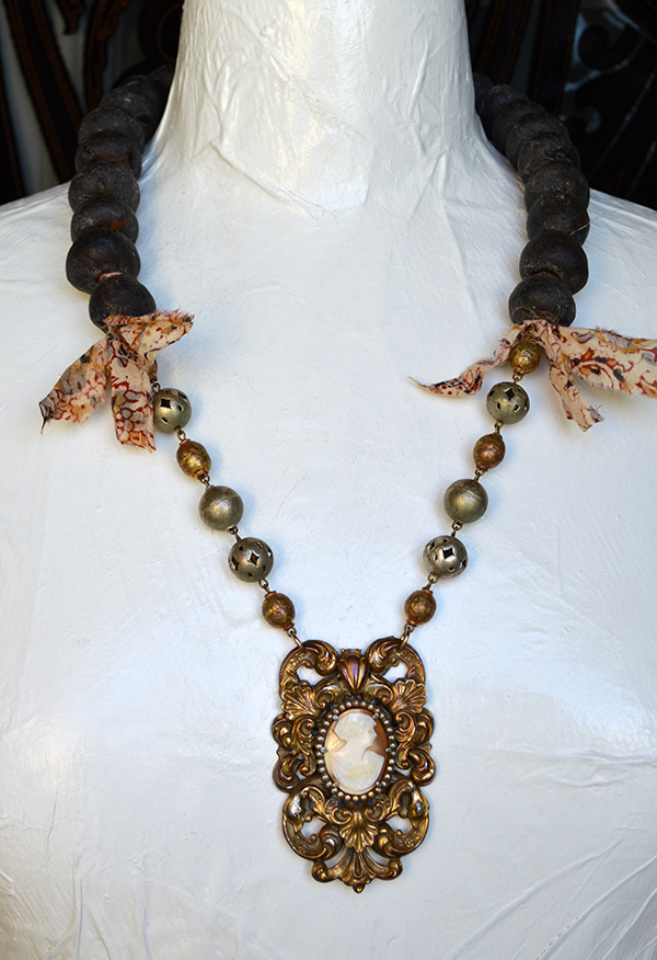 adorn by samouce_Victorian cameo fur clip African bead necklace.jpg