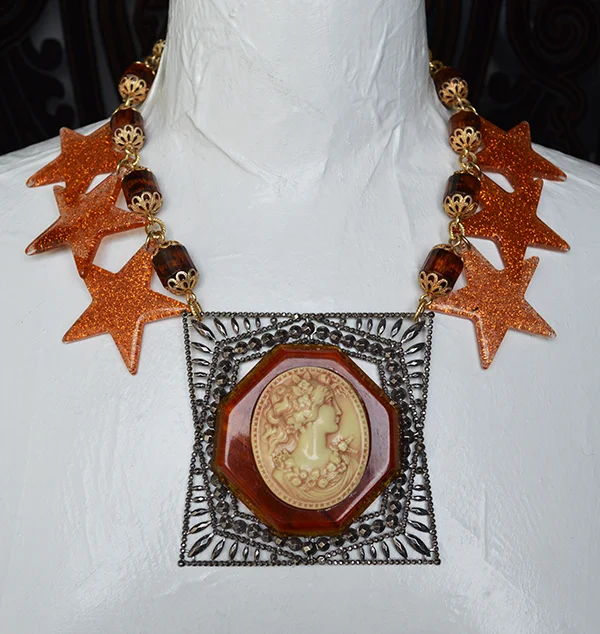 adorn by samouce_40s Bakelite cameo cut steel buckle glitter star necklace5.jpg