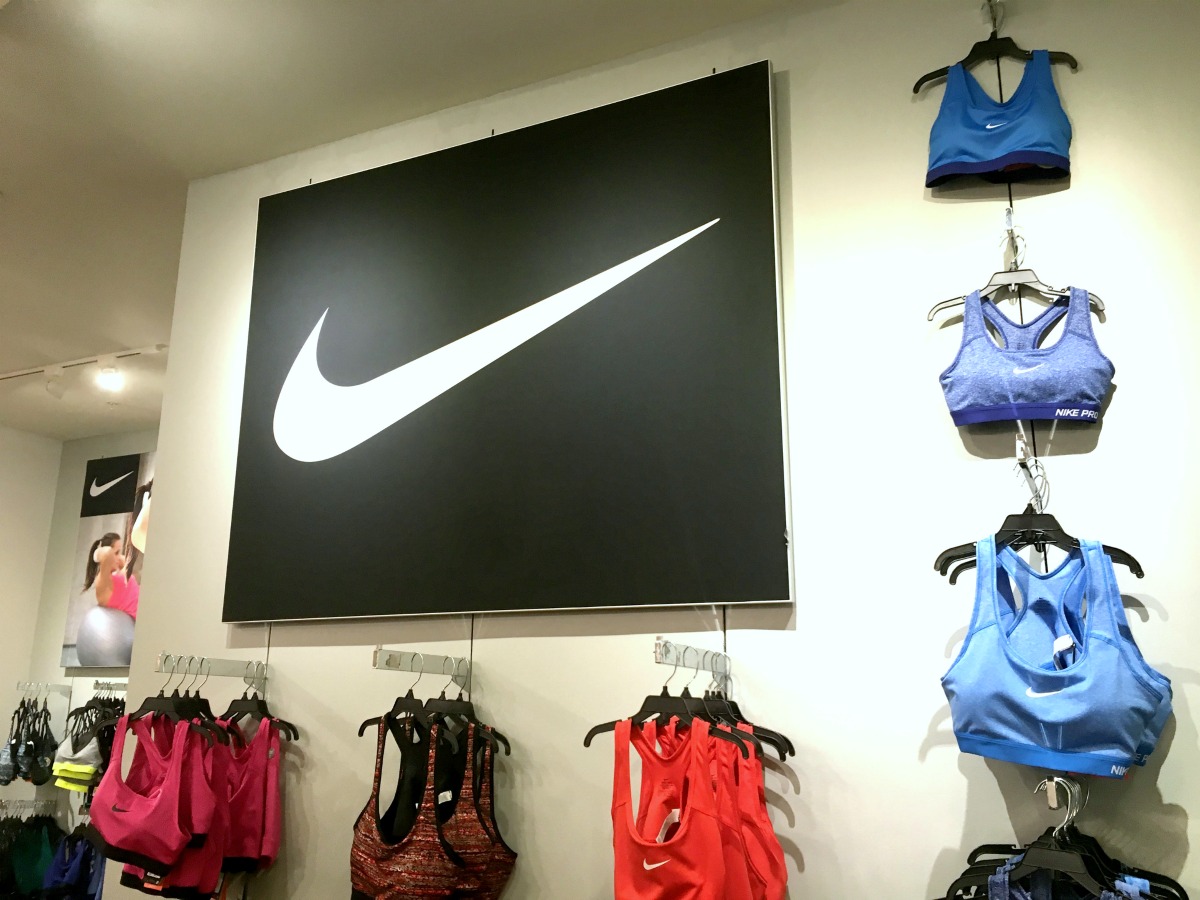 Nike Wall Mounted SEG Matrix Frame