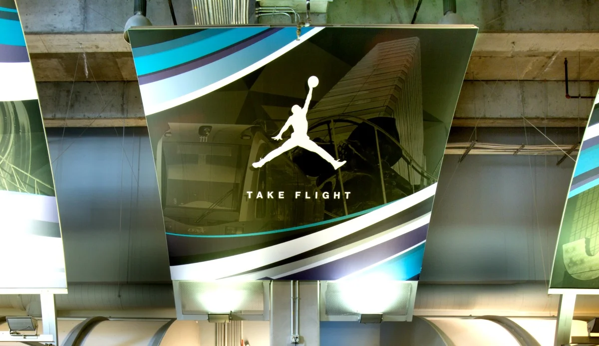 Take Flight Curved Matrix Frame