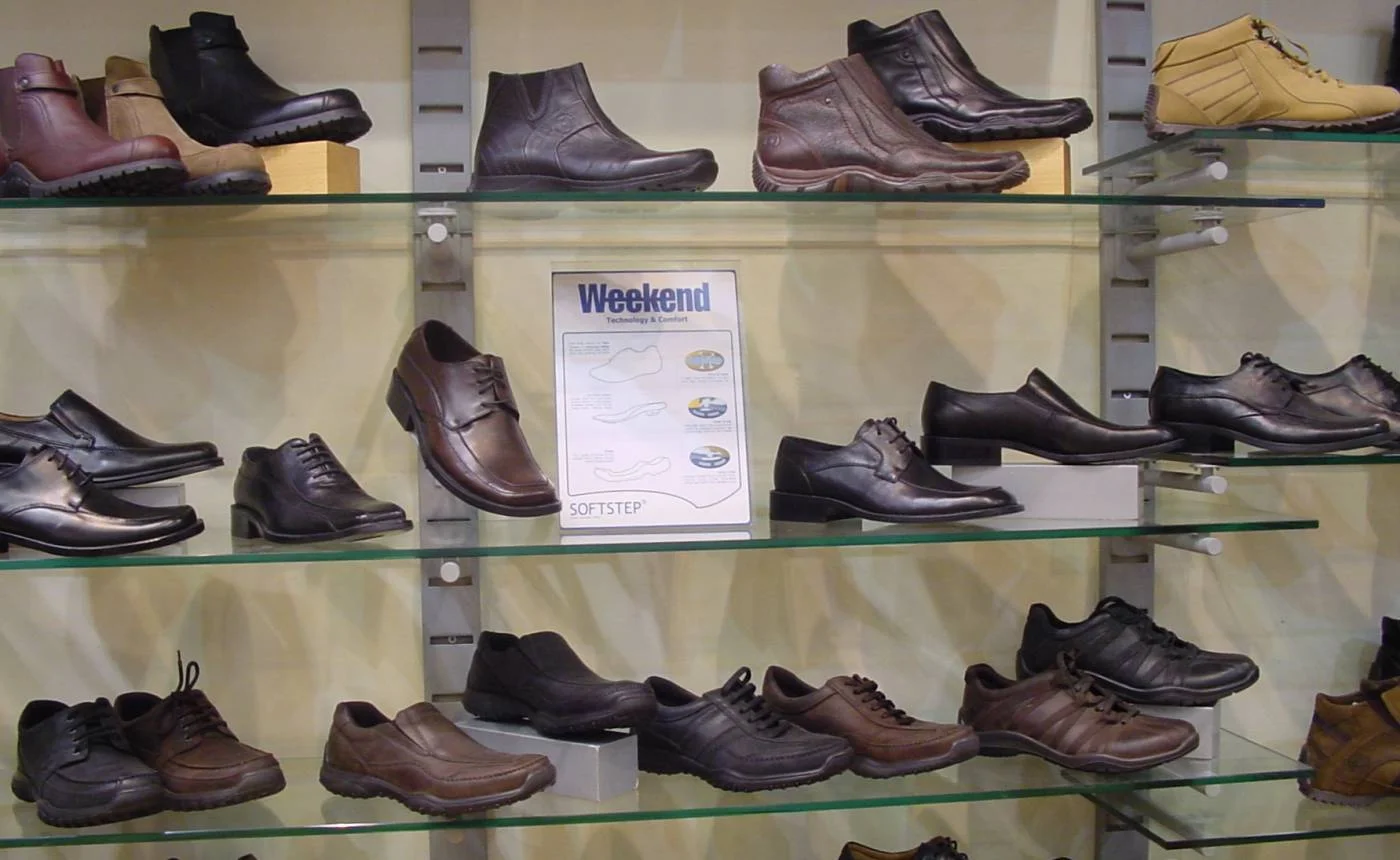 shelving_slatstrip2x2_5.jpg