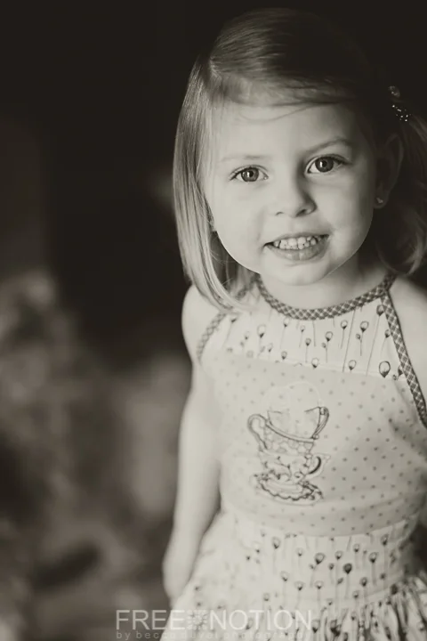 Not naming any names... but I totally coaxed this genuine smile out of her by having her say "hi" to some of the boys in her class. 3 going on 16, this one. Little flirt!