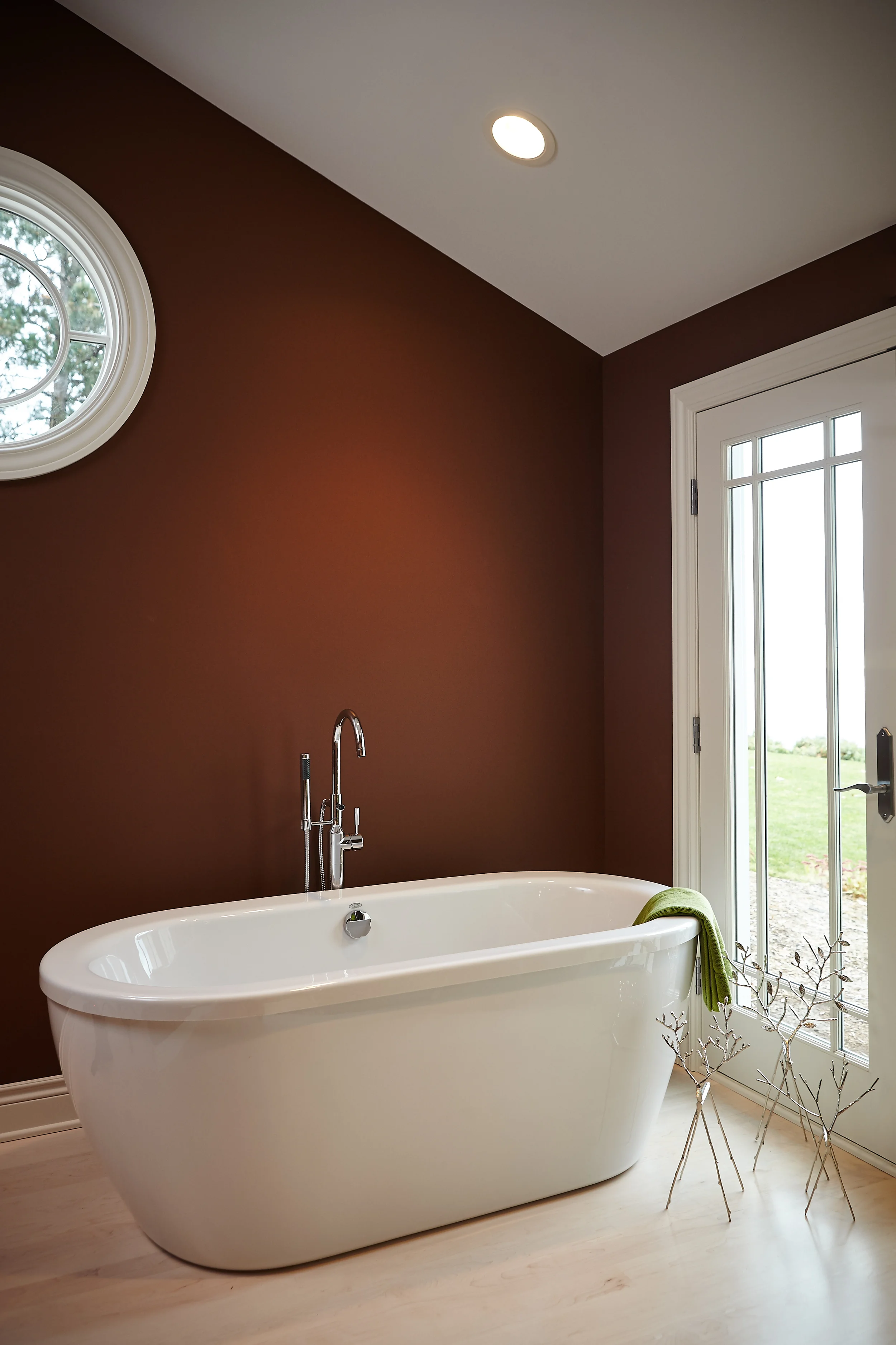 048ashleyavilaphoto_Decoratini_Norton-Shores.jpg
