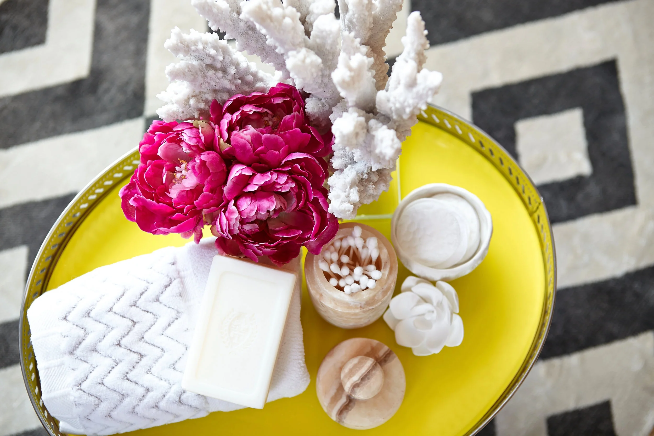 001ashleyavilaphotography_Decoratini-trays.jpg